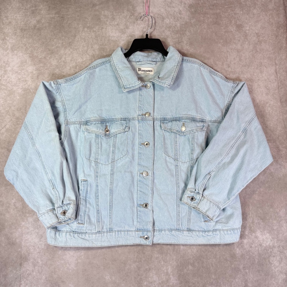 No Boundaries Trucker Denim Jacket Women XL 16-18 Light Wash Oversized Boyfriend